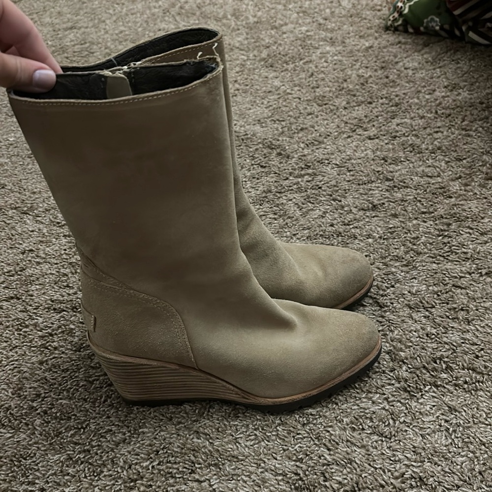 sorel wedge boots
